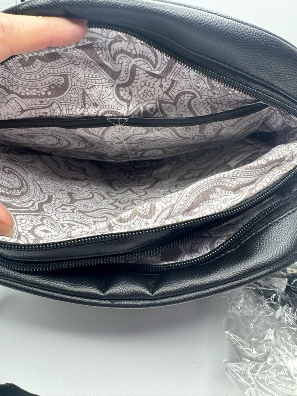 Bella Russo NEW Black Satchel Shoulder & Crossbody Bag Organizer Tote NEW - Picture 15 of 16